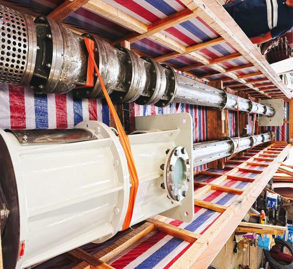 高揚(yáng)程雙相鋼立式長(zhǎng)軸泵 高揚(yáng)程雙相鋼立式長(zhǎng)軸泵